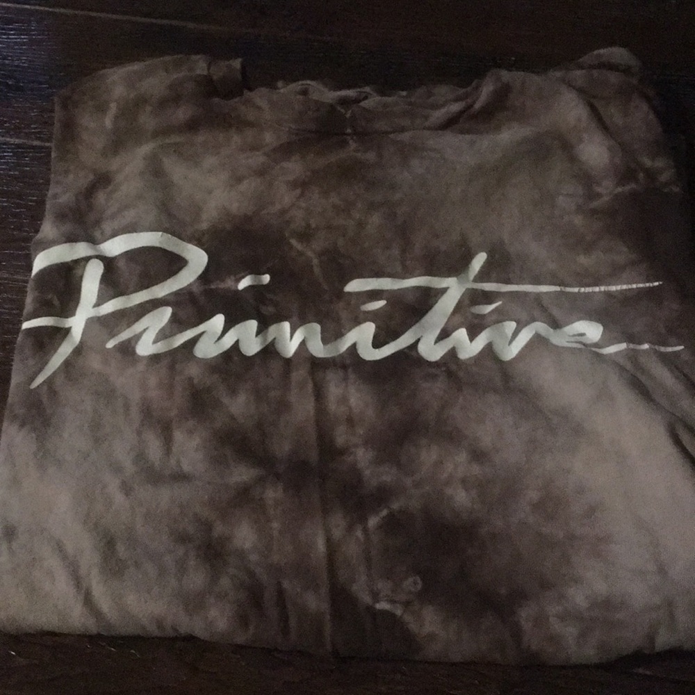 Primimitive tee